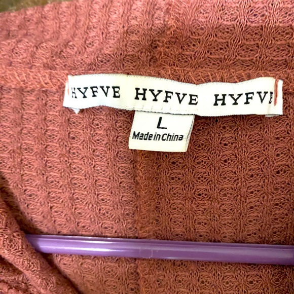 Pink crop top sweater - Picture 3 of 5